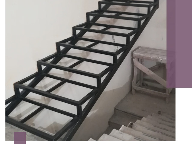 Демонтаж лестниц на металлокаркасе в Черкесске: быстрый вывоз и разбор