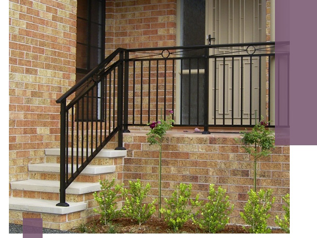 Уличные перила из металла под ключ в Черкесске