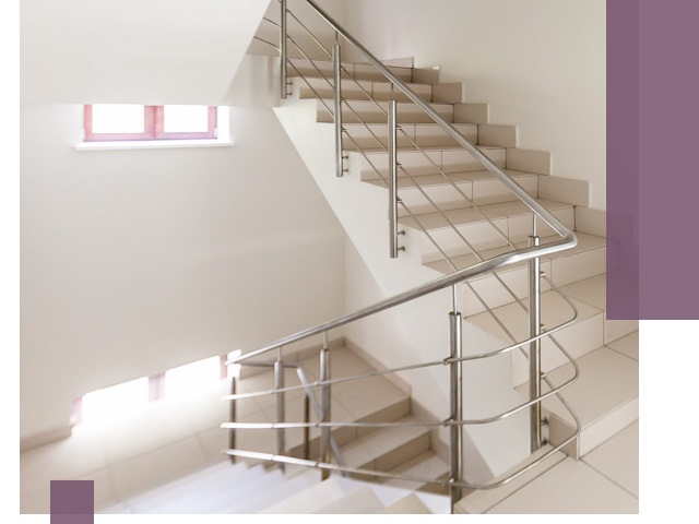 Установка и замена перил в подъезде в Черкесске