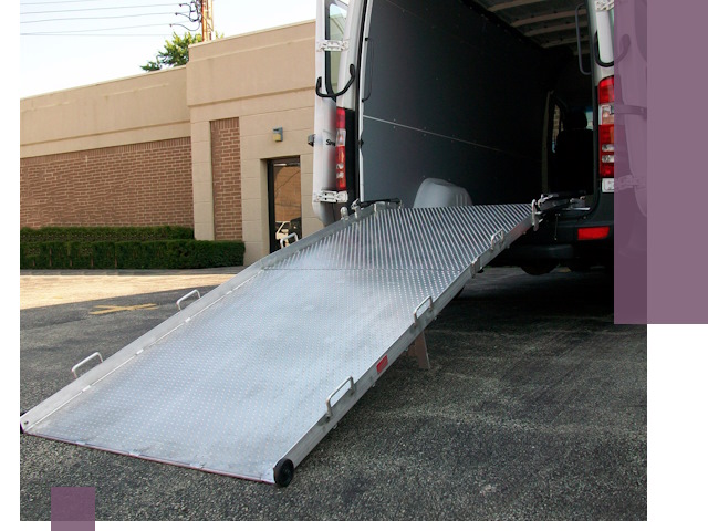 Мобильные пандусы в Черкесске — производство, монтаж и аренда