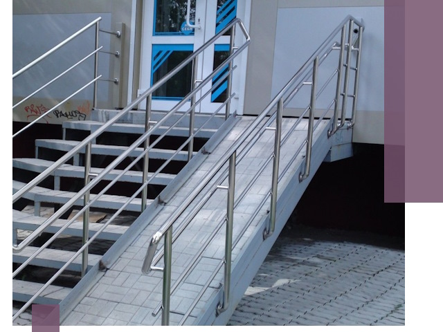 Пандус на крыльцо под ключ в Черкесске: монтаж и изготовление