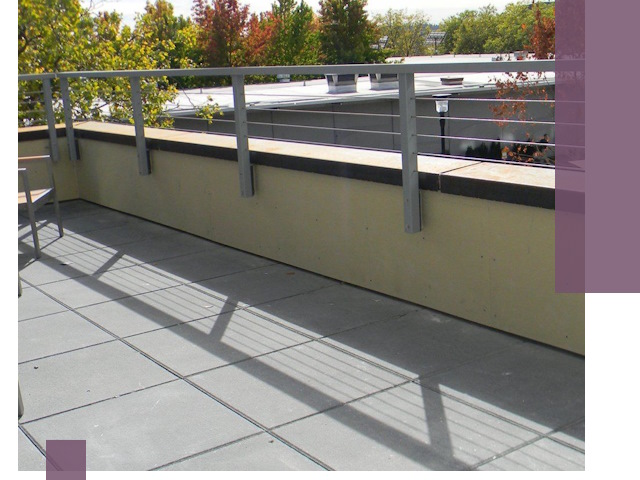 Металлические парапеты под ключ в Черкесске: монтаж и изготовление