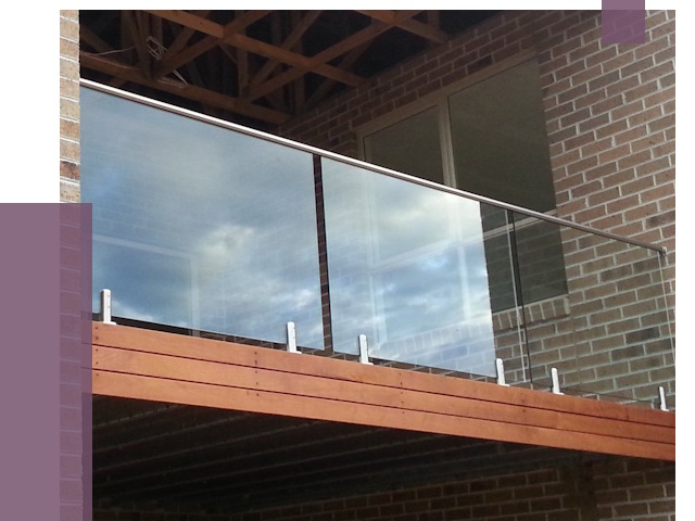 Стеклянные парапеты на крыше и террасе в Черкесске от 11471 руб. | ПРОЛЁТ-Чрк