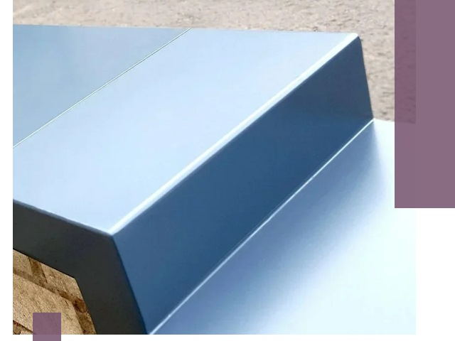 Крышки на парапет в Черкесске: изготовление и монтаж под ключ