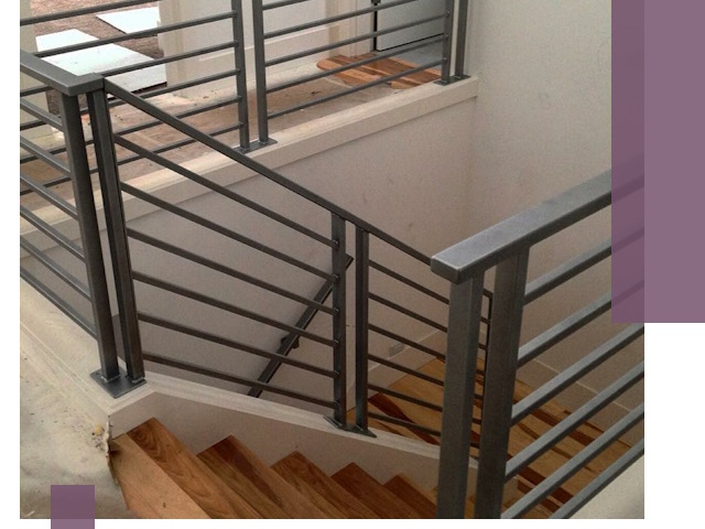 Изготовление поручней из металла и дерева в Черкесске